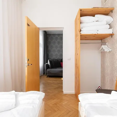 Tatari Center * Tallinn