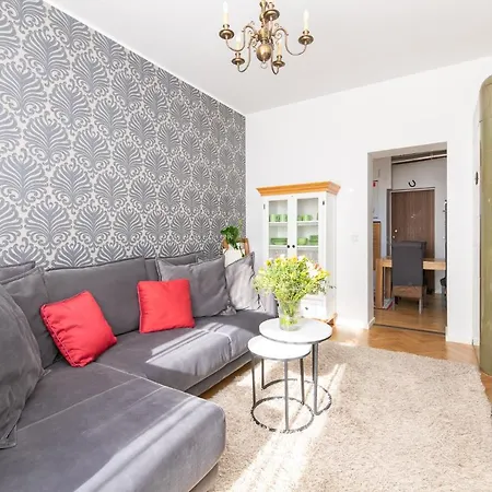 Lägenhet Tatari Center *